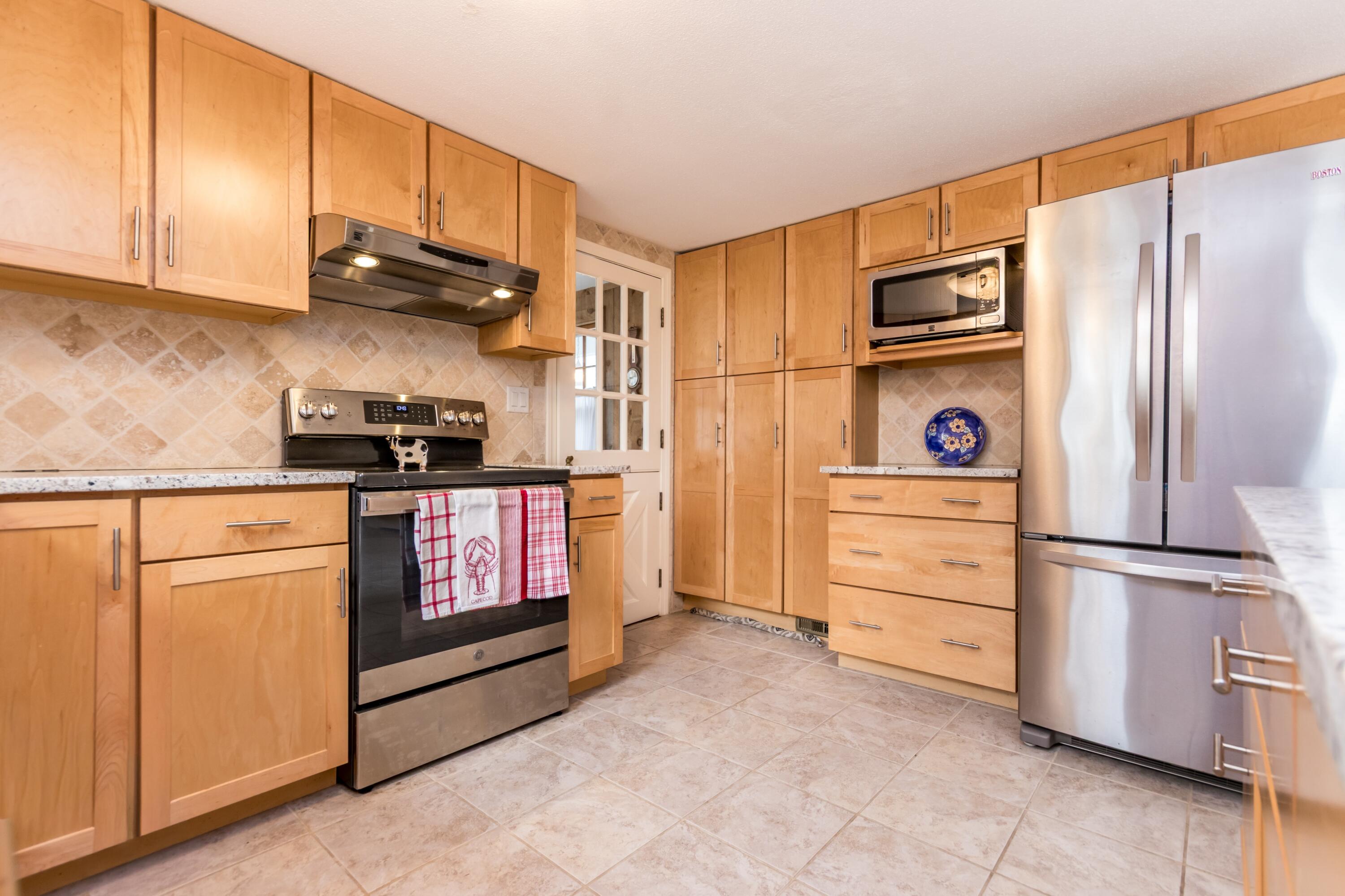 9 Mansfield Avenue Barnstable MA 02648