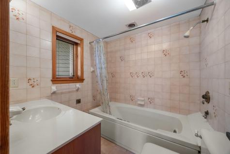 2 Hibbs Lane Falmouth MA 02540