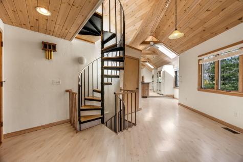 2 Hibbs Lane Falmouth MA 02540