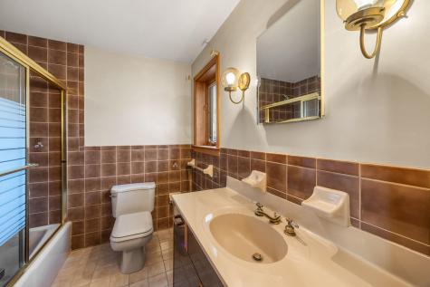 2 Hibbs Lane Falmouth MA 02540