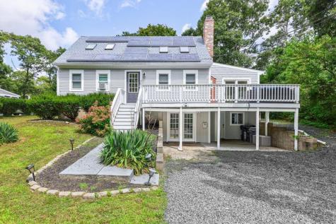 35 Pinecrest Avenue Mashpee MA 02649