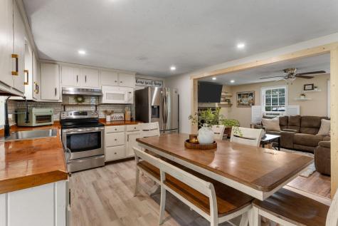 3 Shagbark Road Forestdale MA 02644