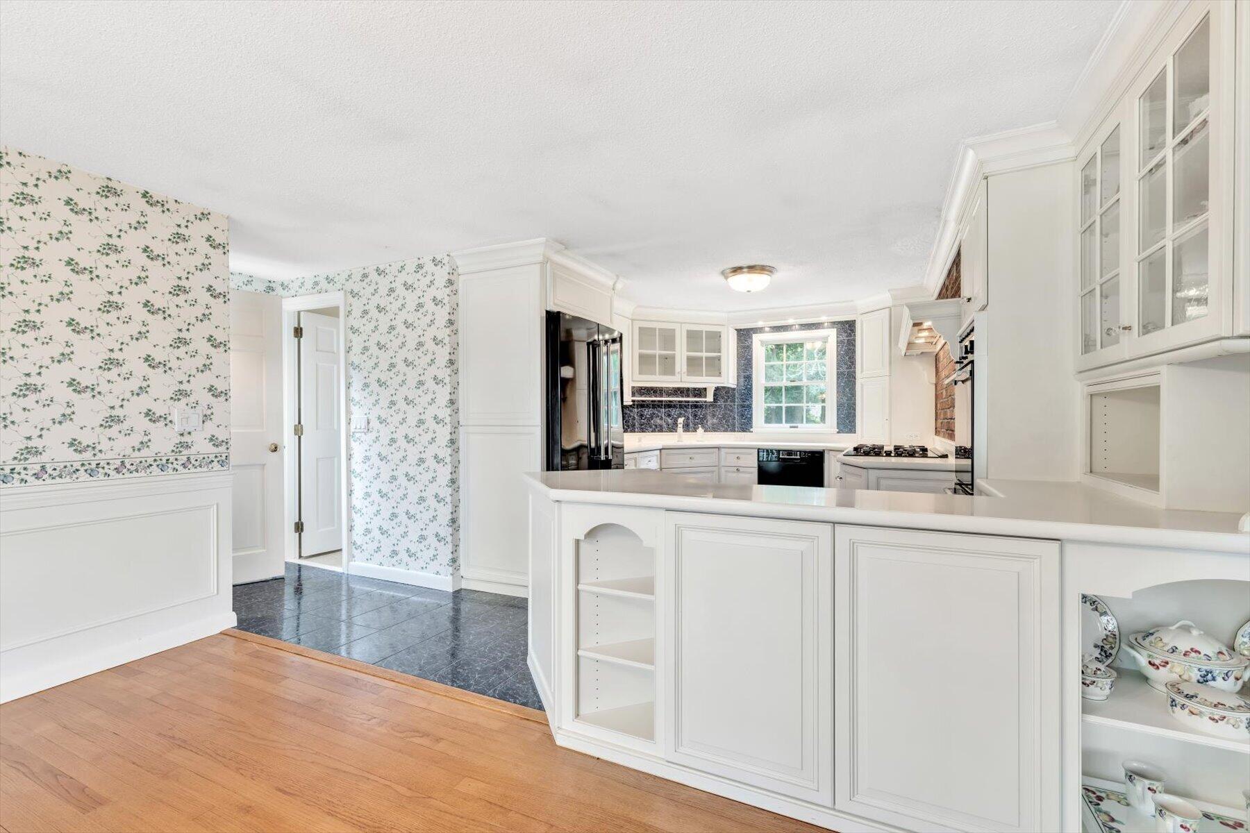844 W Yarmouth Road Yarmouth Port MA 02675