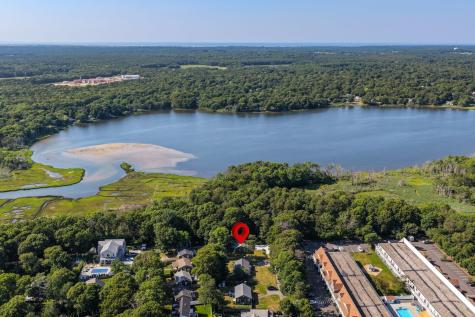 27 Frank Baker Road Yarmouth MA 02664