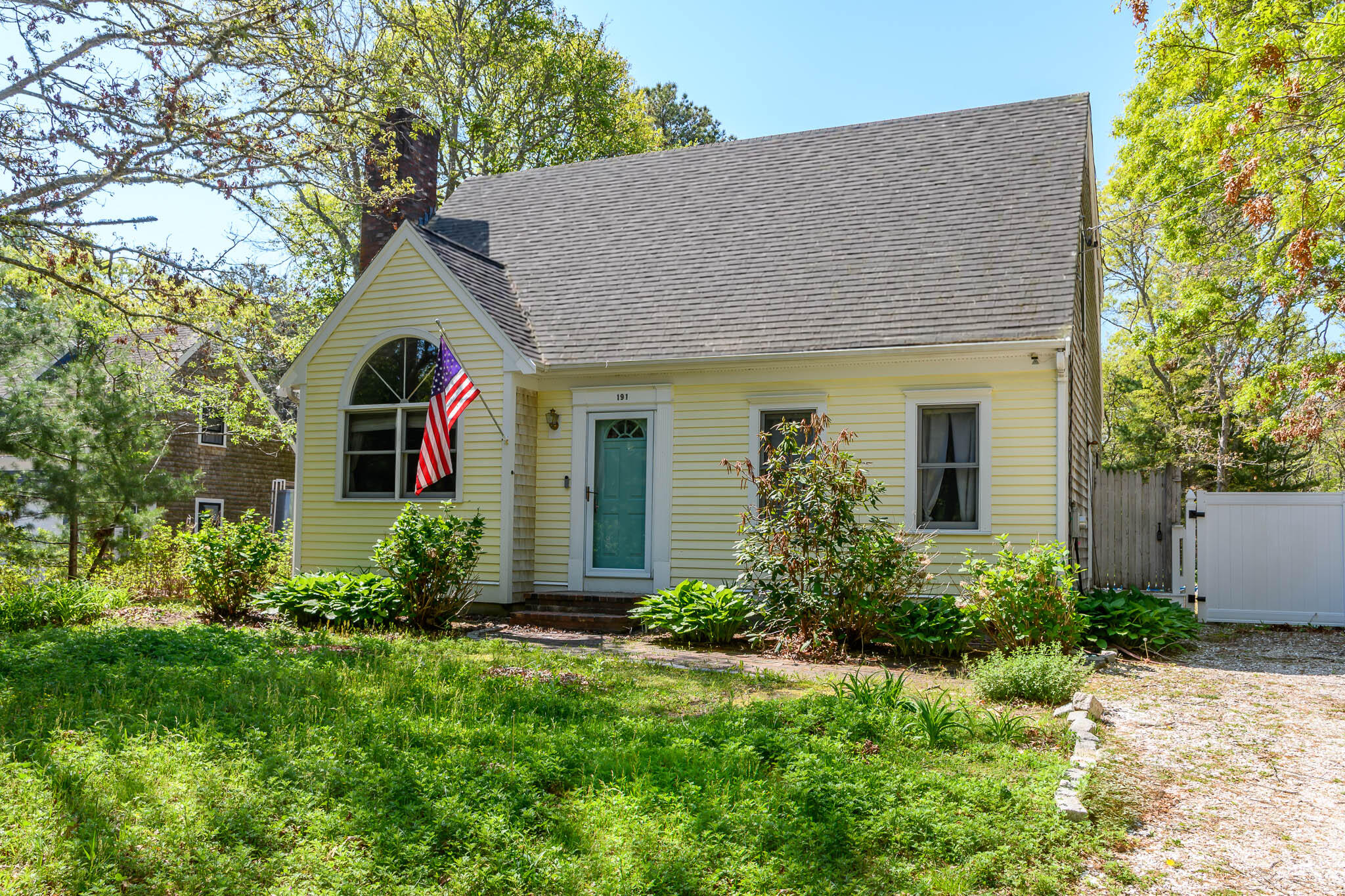 191 James Circle Mashpee MA 02649