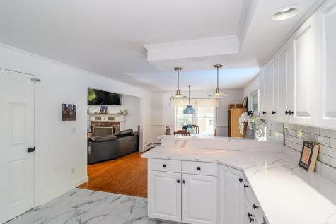 191 James Circle Mashpee MA 02649