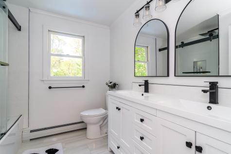191 James Circle Mashpee MA 02649