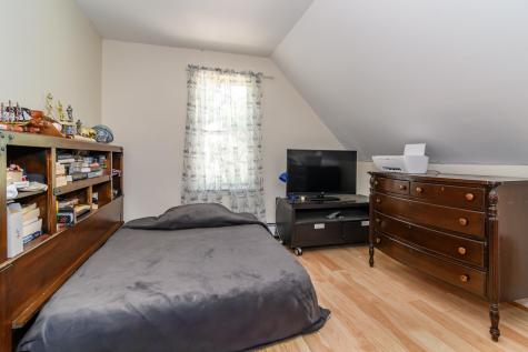 191 James Circle Mashpee MA 02649