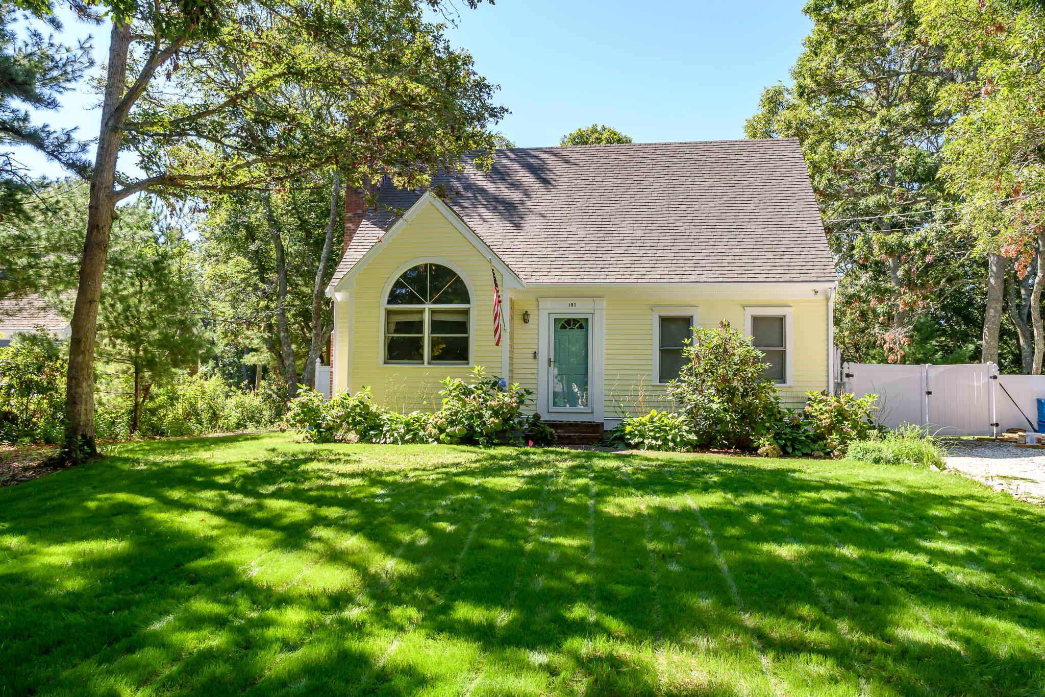 191 James Circle Mashpee MA 02649