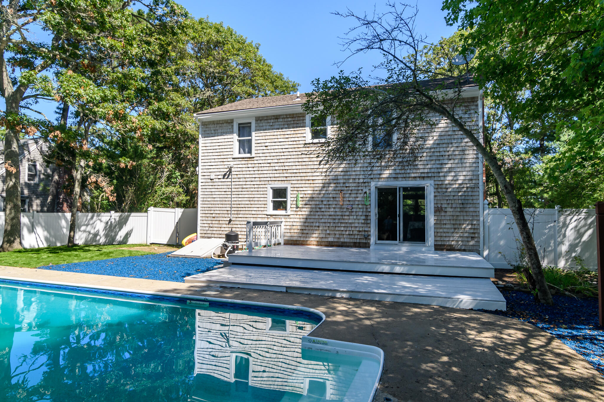 191 James Circle Mashpee MA 02649