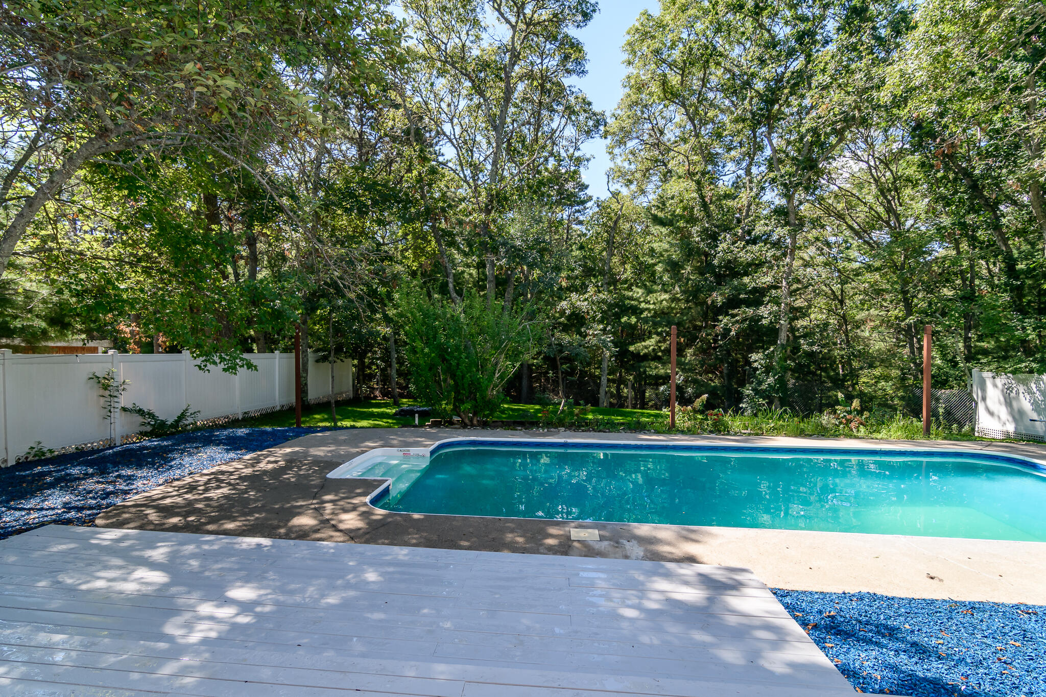 191 James Circle Mashpee MA 02649