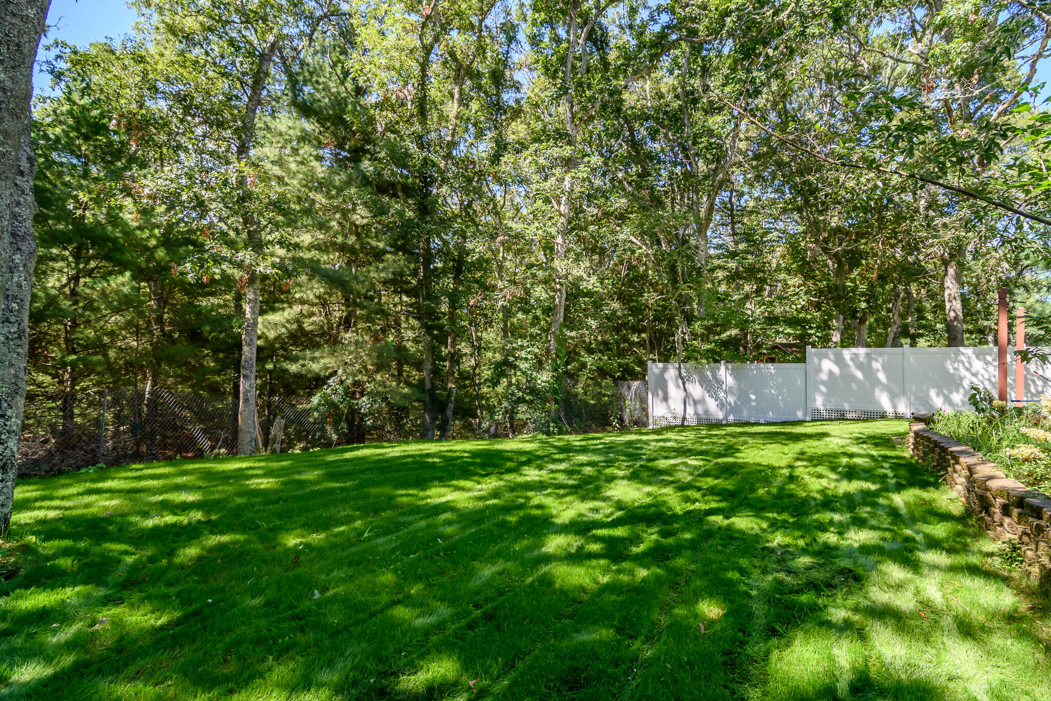 191 James Circle Mashpee MA 02649