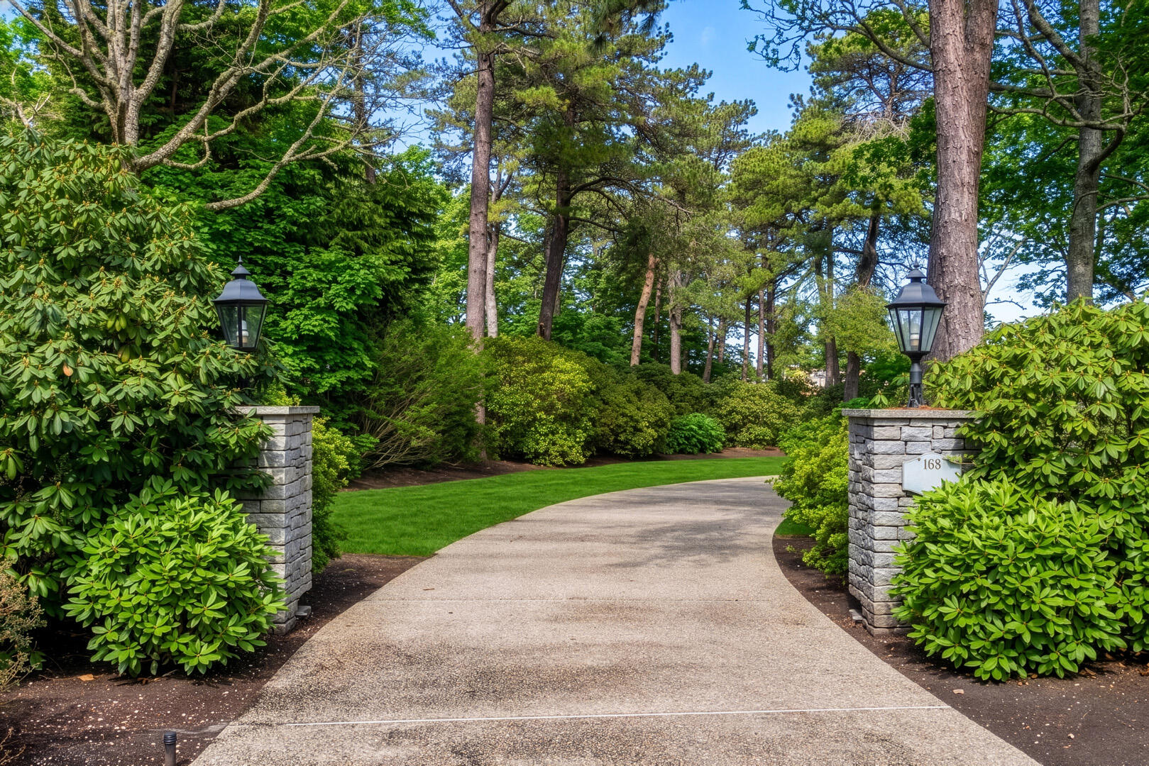 168 Garrison Lane Osterville MA 02655