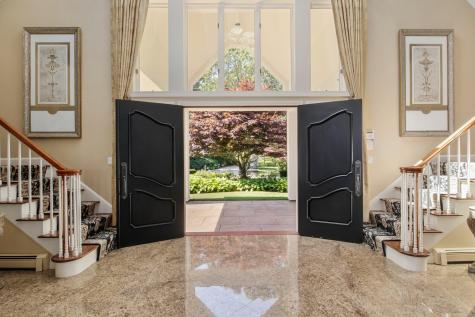 168 Garrison Lane Barnstable MA 02655