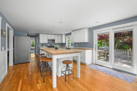 284 Bragg's Lane Barnstable MA 02630