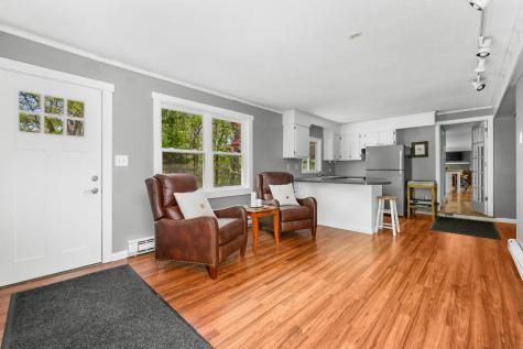 284 Bragg's Lane Barnstable MA 02630