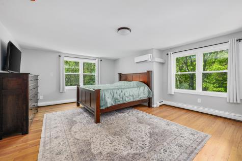 284 Bragg's Lane Barnstable MA 02630
