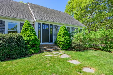 284 Bragg's Lane Barnstable MA 02630