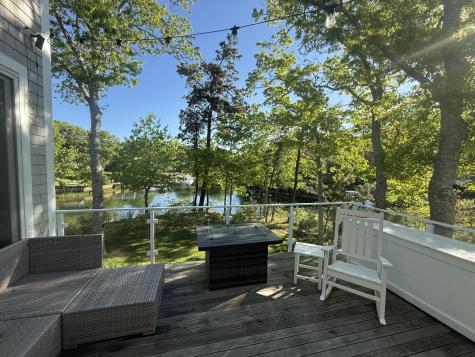 18 Spoondrift Circle Mashpee MA 02649