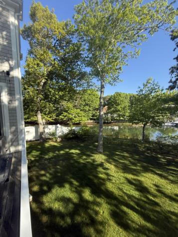 18 Spoondrift Circle Mashpee MA 02649