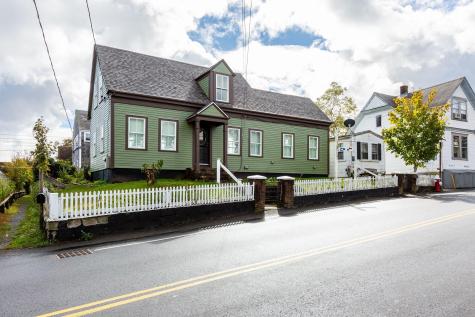 29 Bradford Street Provincetown MA 02657