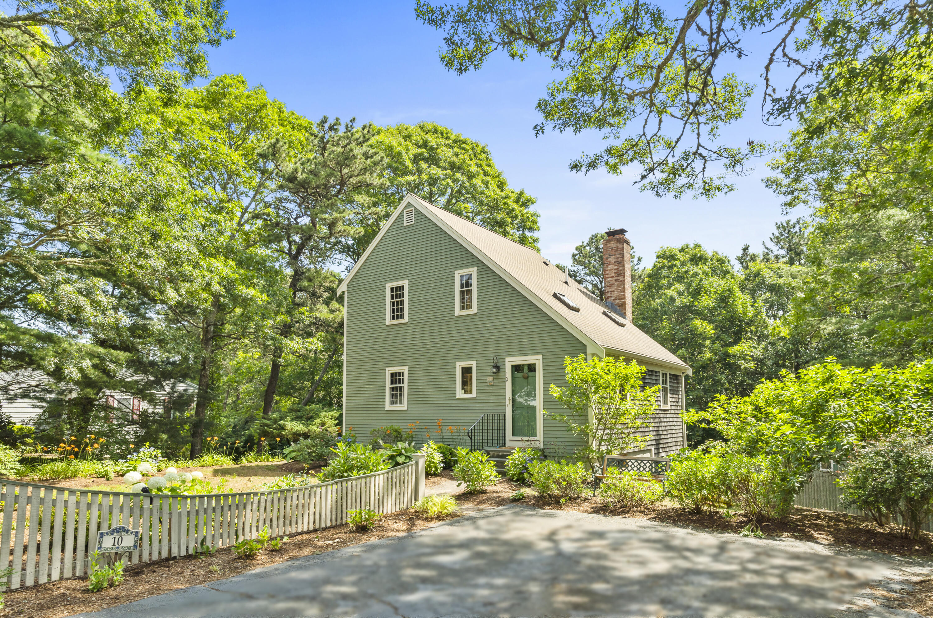 10 Devonshire Lane Dennis MA 02660