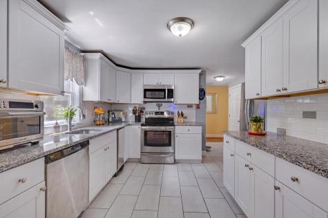 15 Melissa Avenue Mashpee MA 02649
