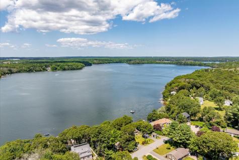 15 Melissa Avenue Mashpee MA 02649