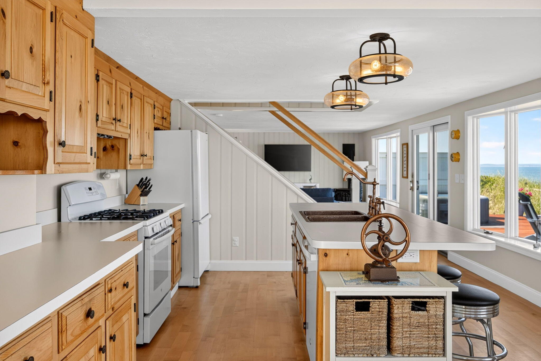 71-72 North Shore Boulevard East Sandwich MA 02537