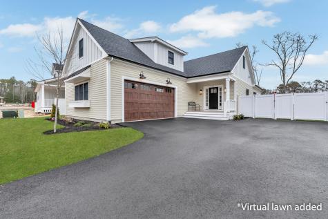 17 Josiah Path Falmouth MA 02540