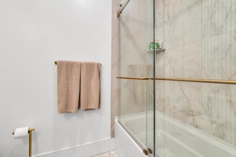 17 Josiah Path Falmouth MA 02540