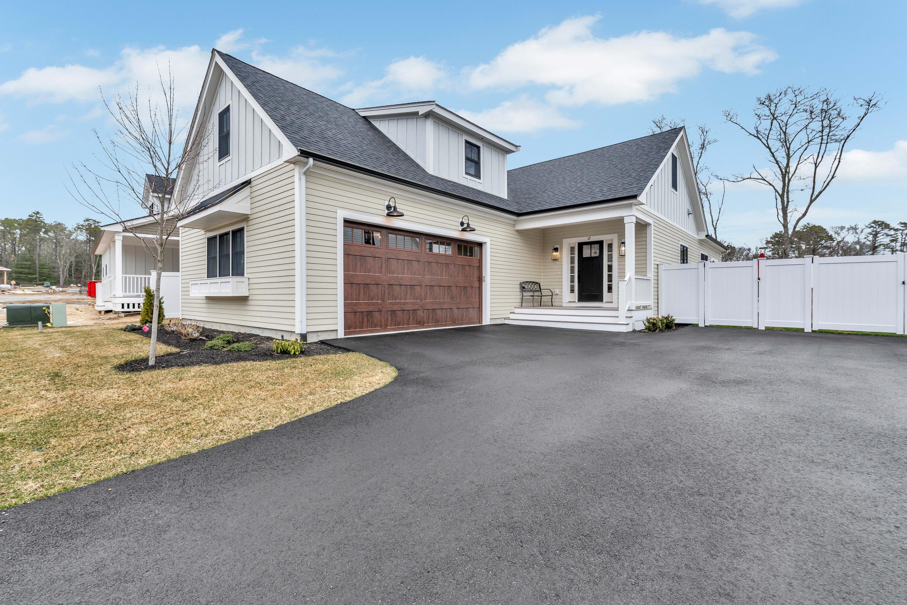 17 Josiah Path Falmouth MA 02540