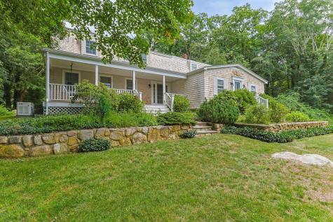 621 W Falmouth Highway MA 02540