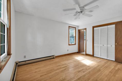 23 Penny Royal Lane Teaticket MA 02536