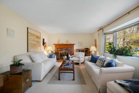 23 Penny Royal Lane Teaticket MA 02536