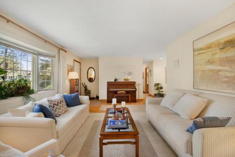 23 Penny Royal Lane Teaticket MA 02536