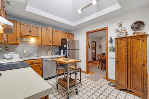 23 Penny Royal Lane Teaticket MA 02536