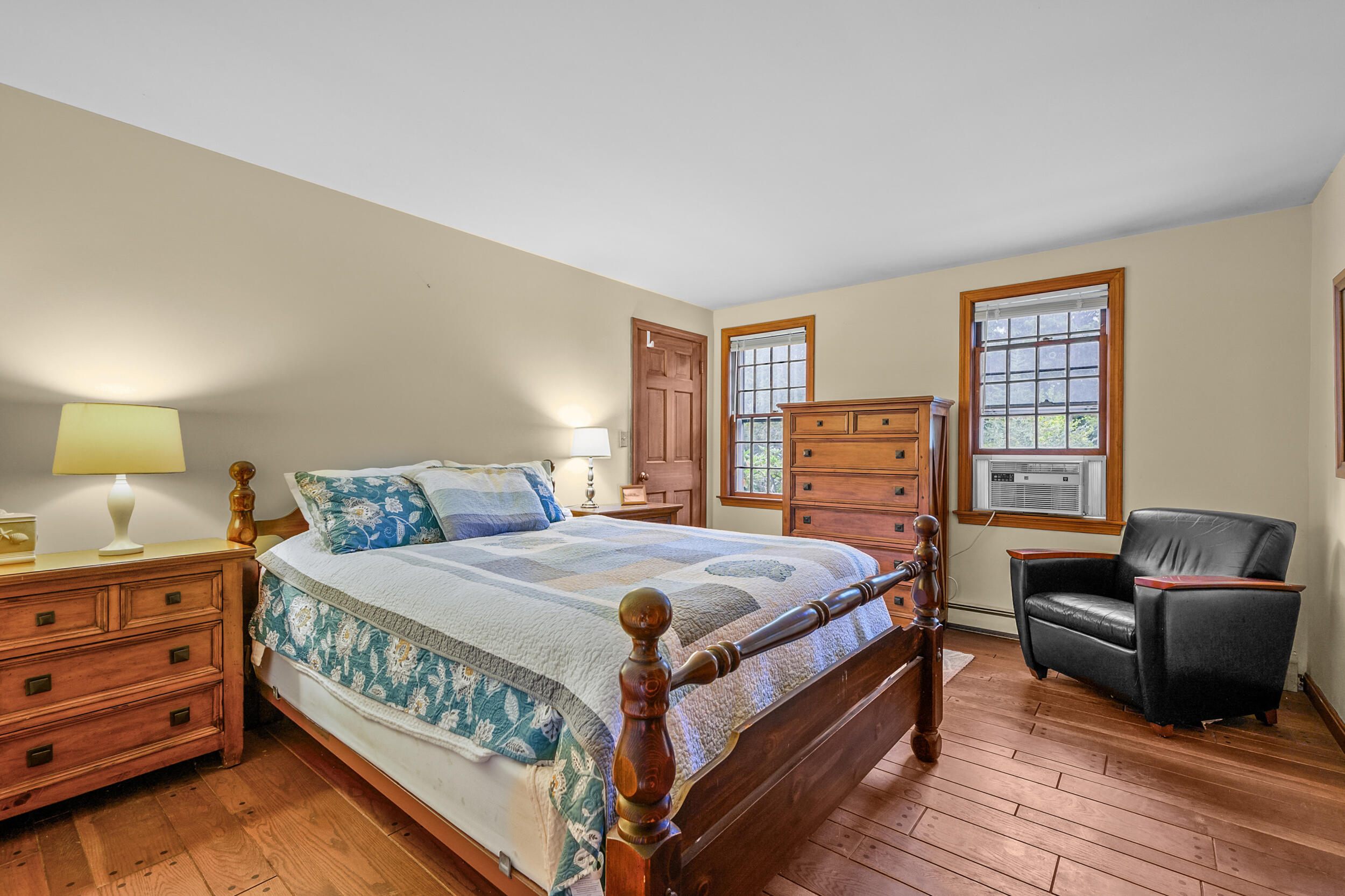 8 Old Wharf Road Harwich MA 02646