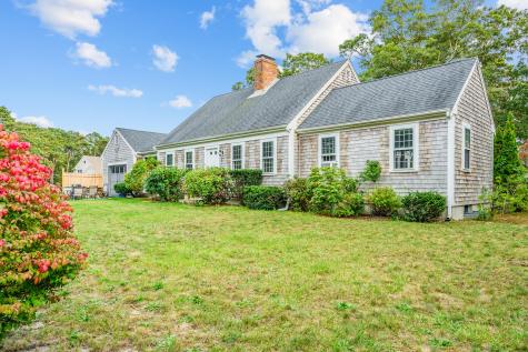 8 Old Wharf Road Harwich MA 02646