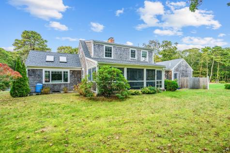 8 Old Wharf Road Harwich MA 02646