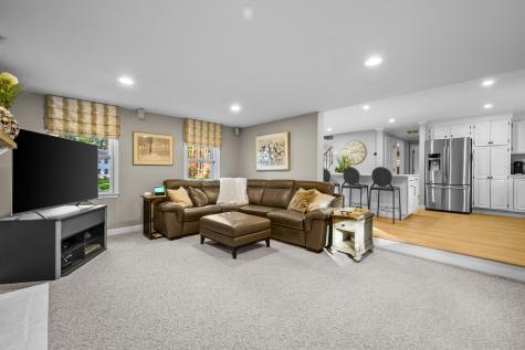 31 Hillcrest Drive Pembroke MA 02359