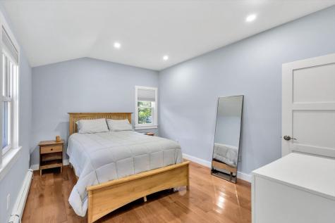 25 Nancy Lane Barnstable MA 02601