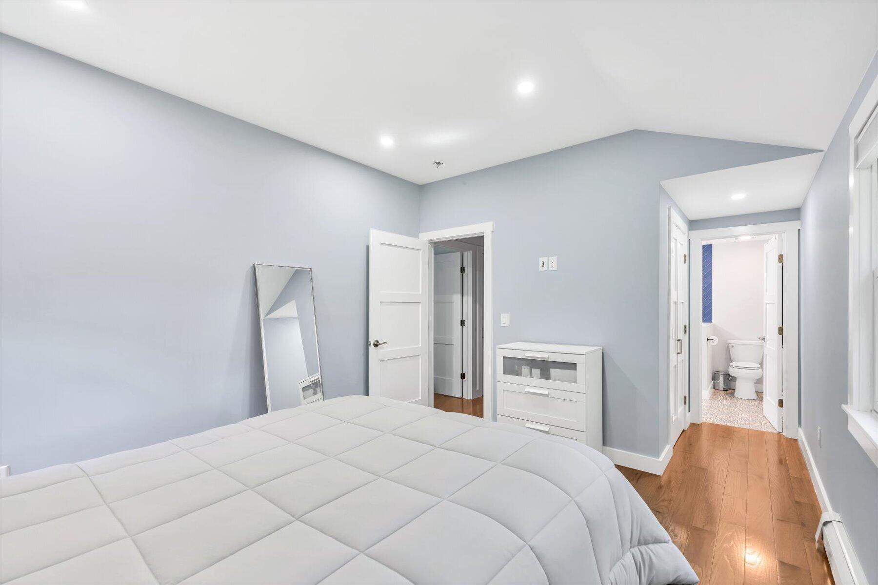 25 Nancy Lane Hyannis MA 02601