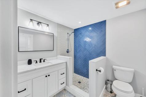 25 Nancy Lane Barnstable MA 02601