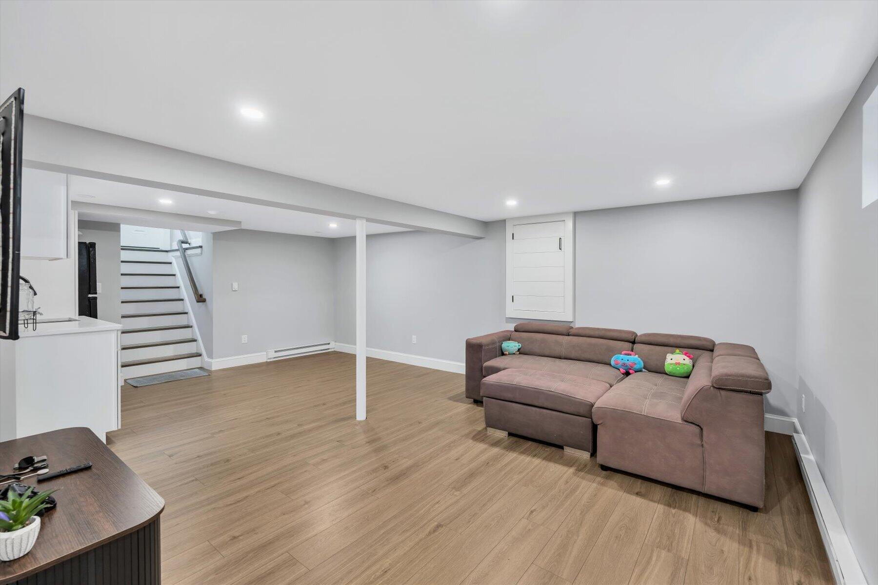 25 Nancy Lane Barnstable MA 02601