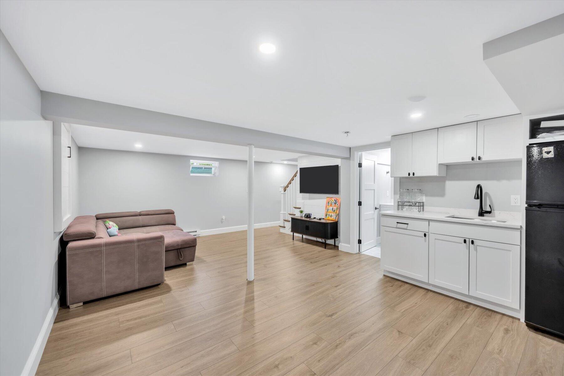 25 Nancy Lane Barnstable MA 02601