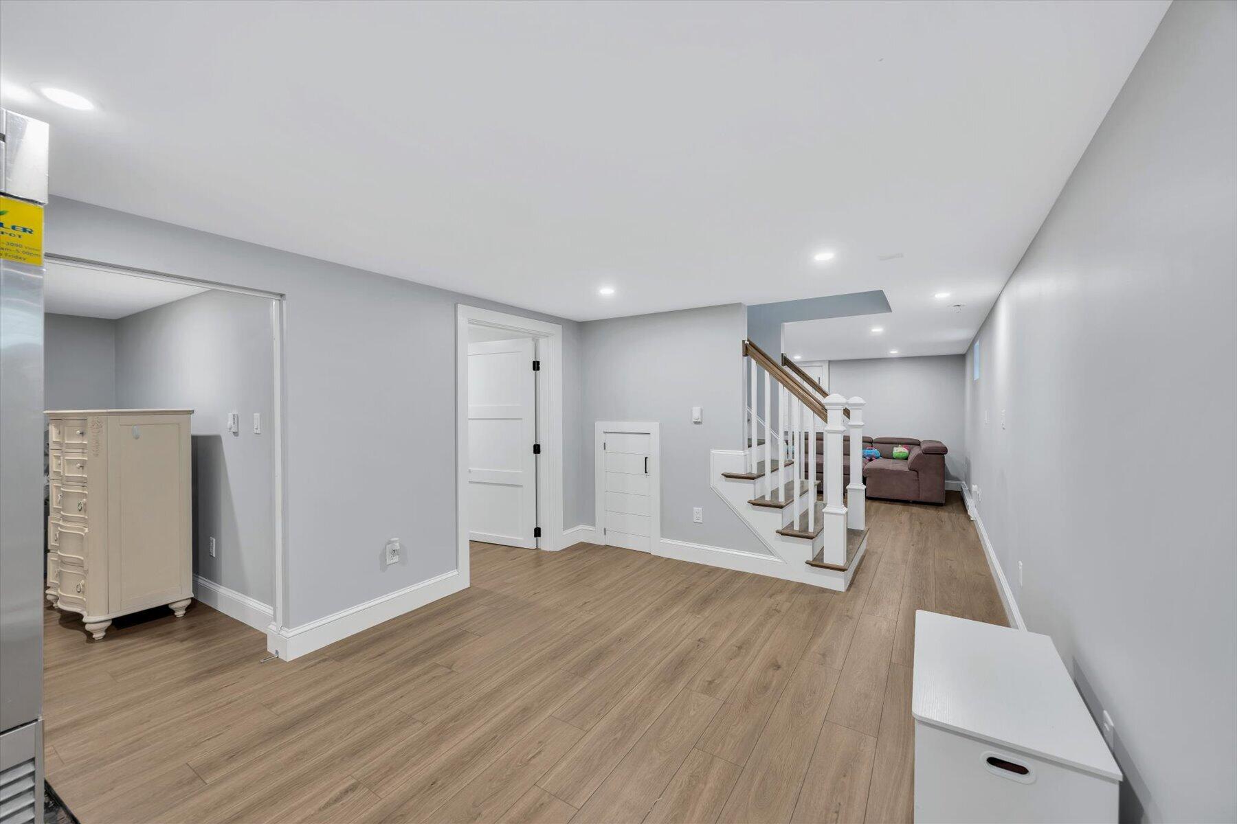 25 Nancy Lane Barnstable MA 02601