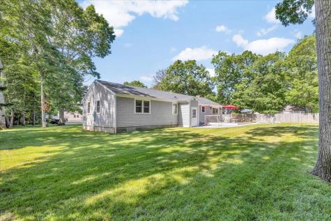 25 Nancy Lane Barnstable MA 02601