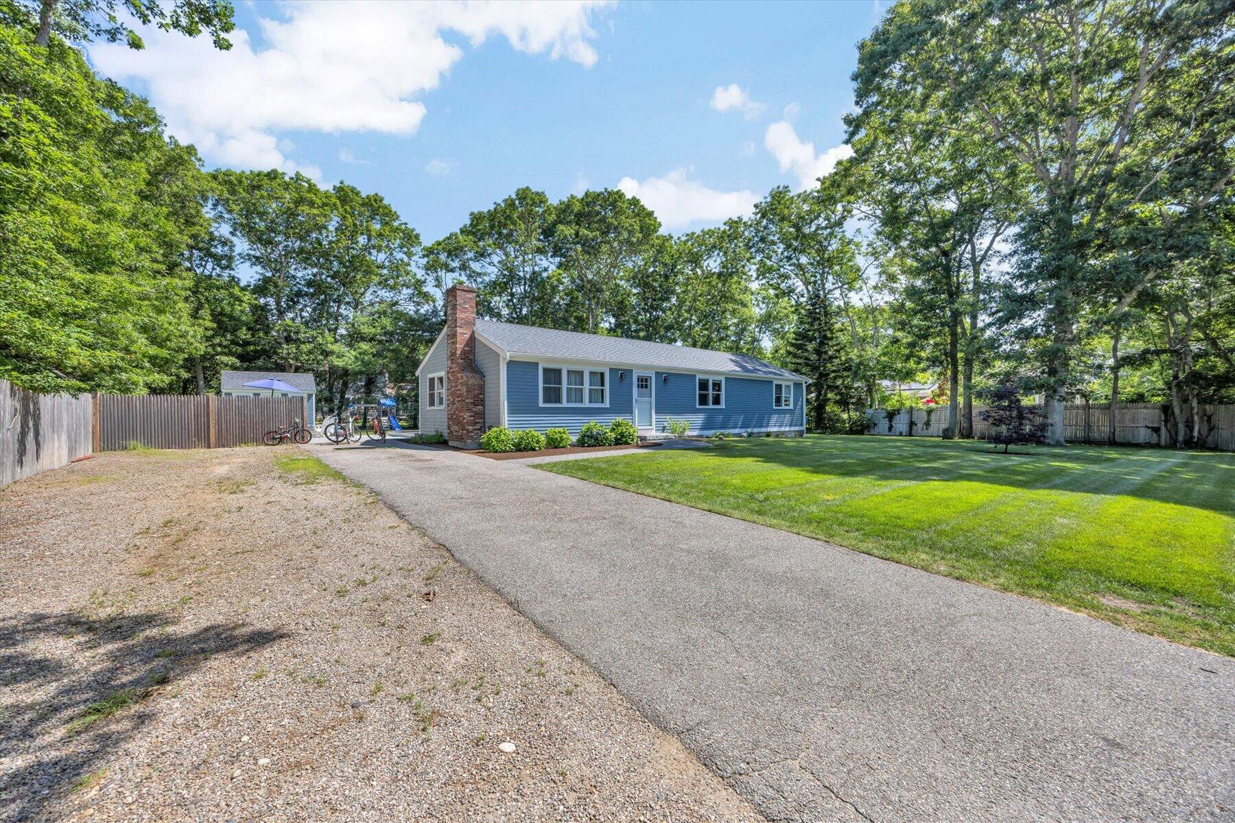 25 Nancy Lane Barnstable MA 02601