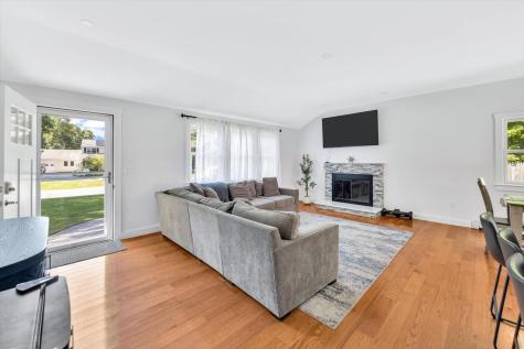 25 Nancy Lane Barnstable MA 02601